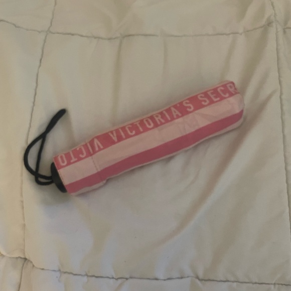 Unlisted 2 - Picture 5 of 5